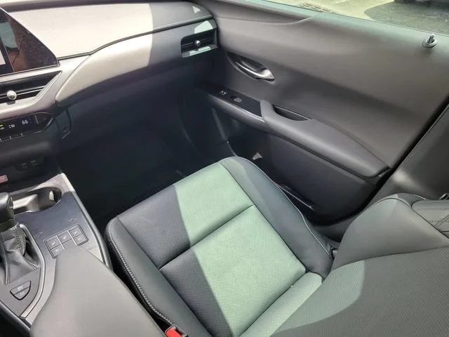 2024 Lexus UX Hybrid 250h Premium - Photo 11