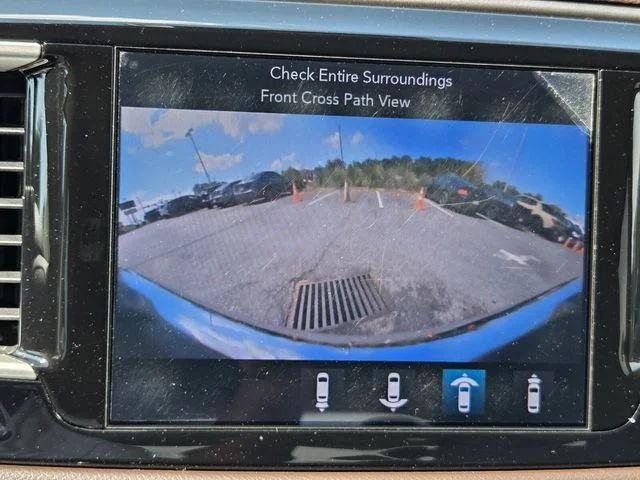Used 2019 White Chrysler Touring Plus image 21