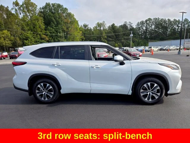Used 2023 Beige Toyota XLE image 10