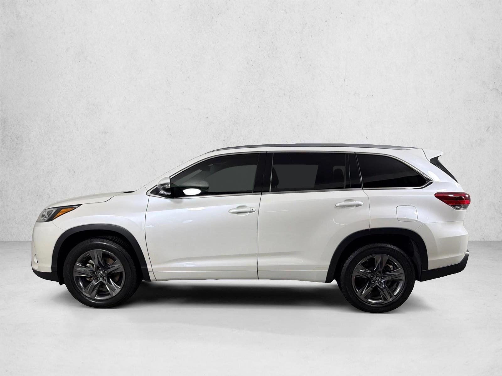 Used 2019 Blizzard Pearl Toyota Limited Platinum image 8