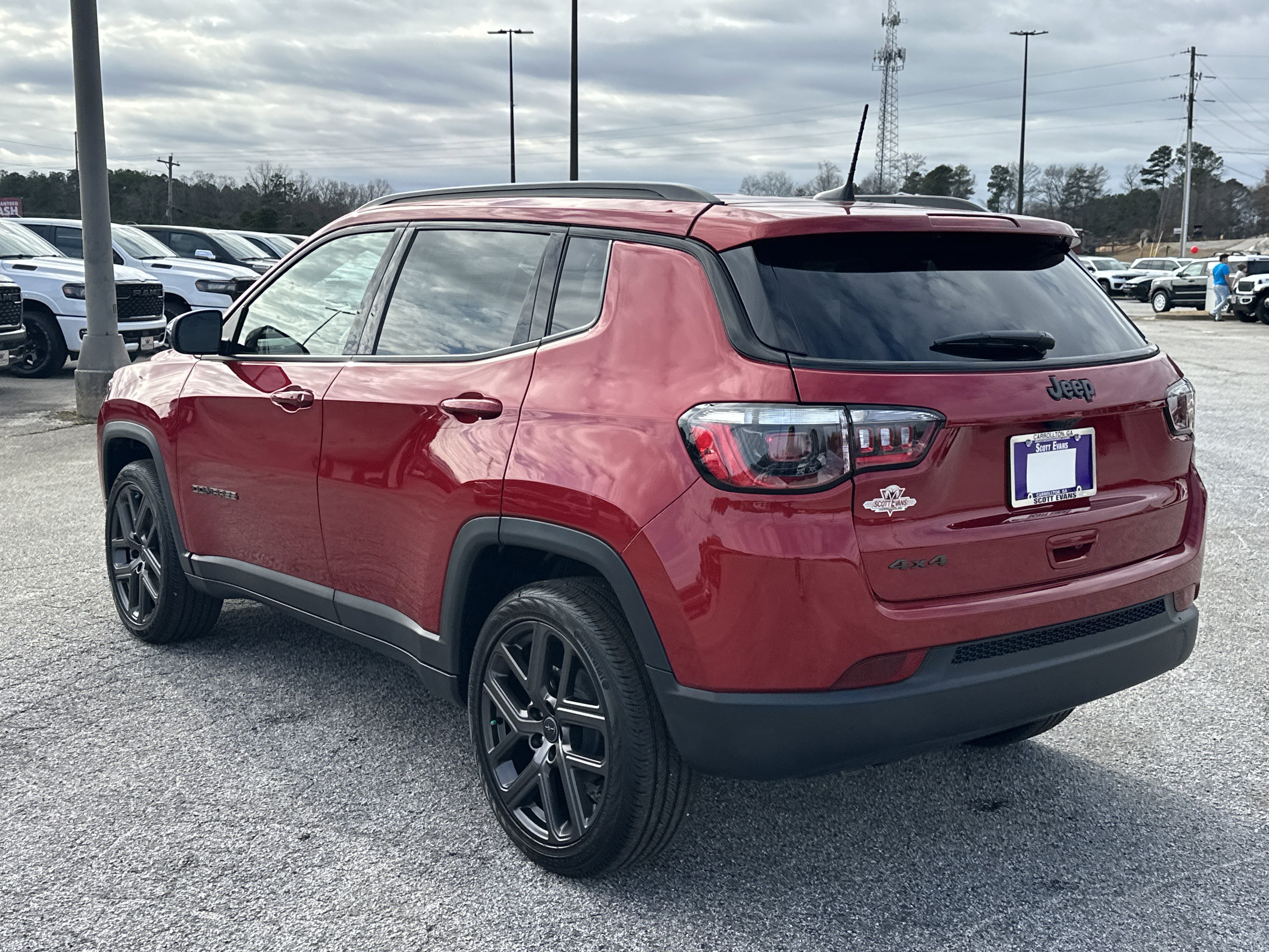 New 2026 Red Hot Pearl-Coat Exterior Paint Jeep Latitude Altitude image 6