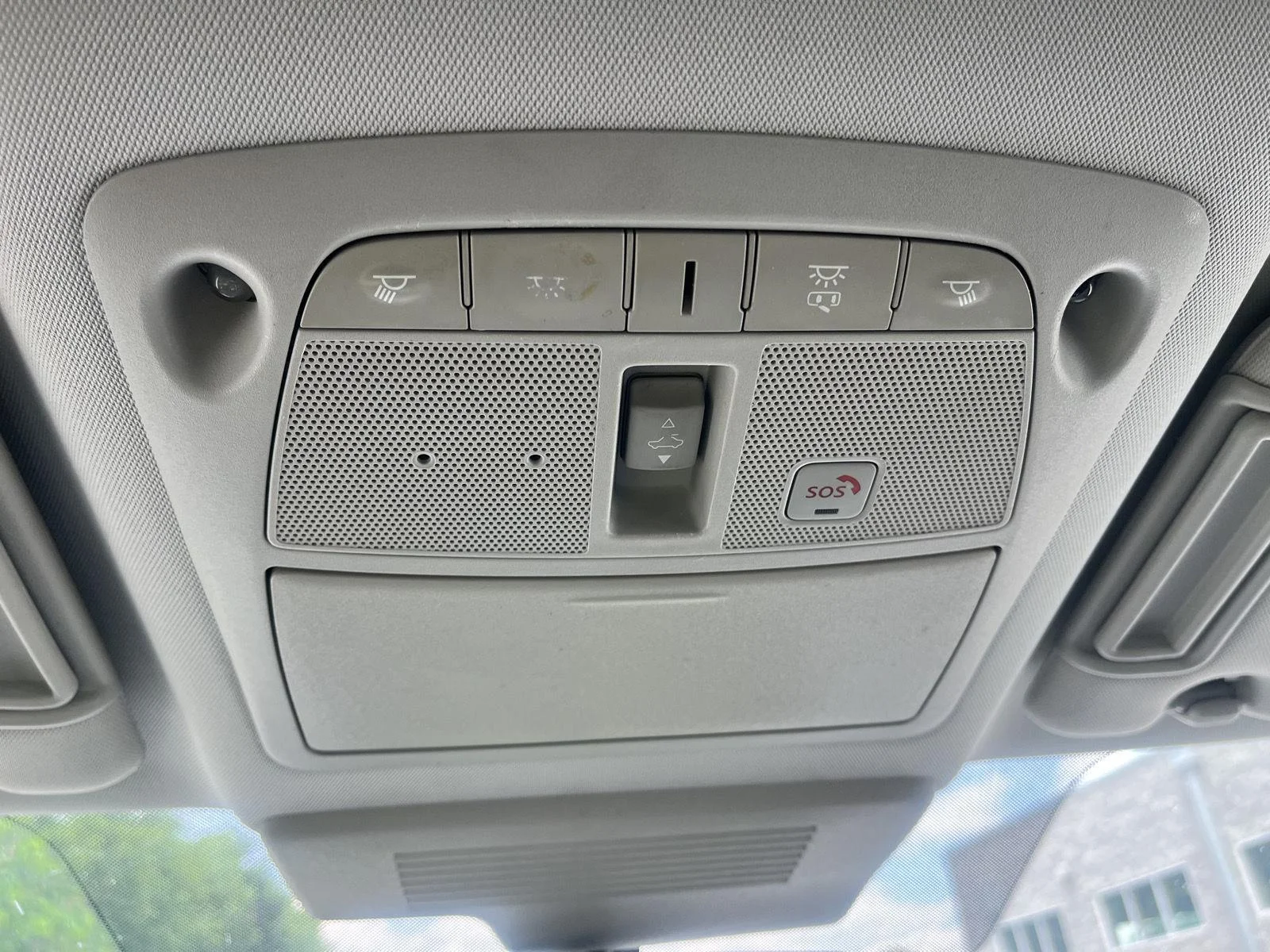 Used 2019 Super Black Nissan SL image 29