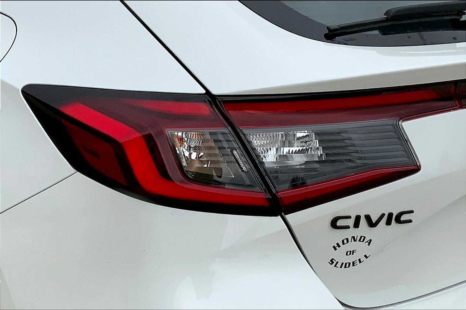 2026 Honda Civic Hatchback Sport - Photo 14