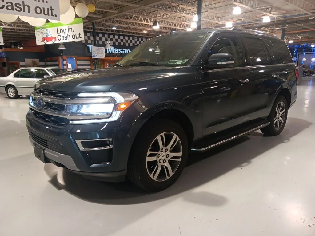 2023 Ford Expedition Limited 4X4's photo