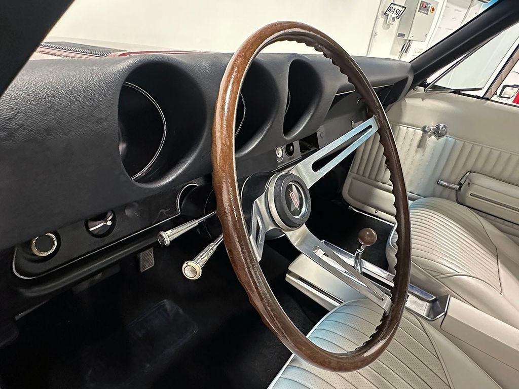 Used 1968 Red Oldsmobile Supreme image 79