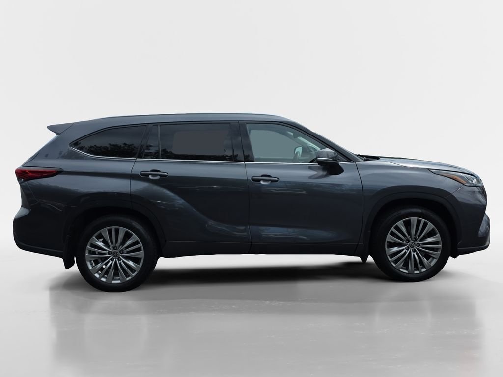 Used 2023 Magnetic Gray Metallic Toyota Platinum image 3