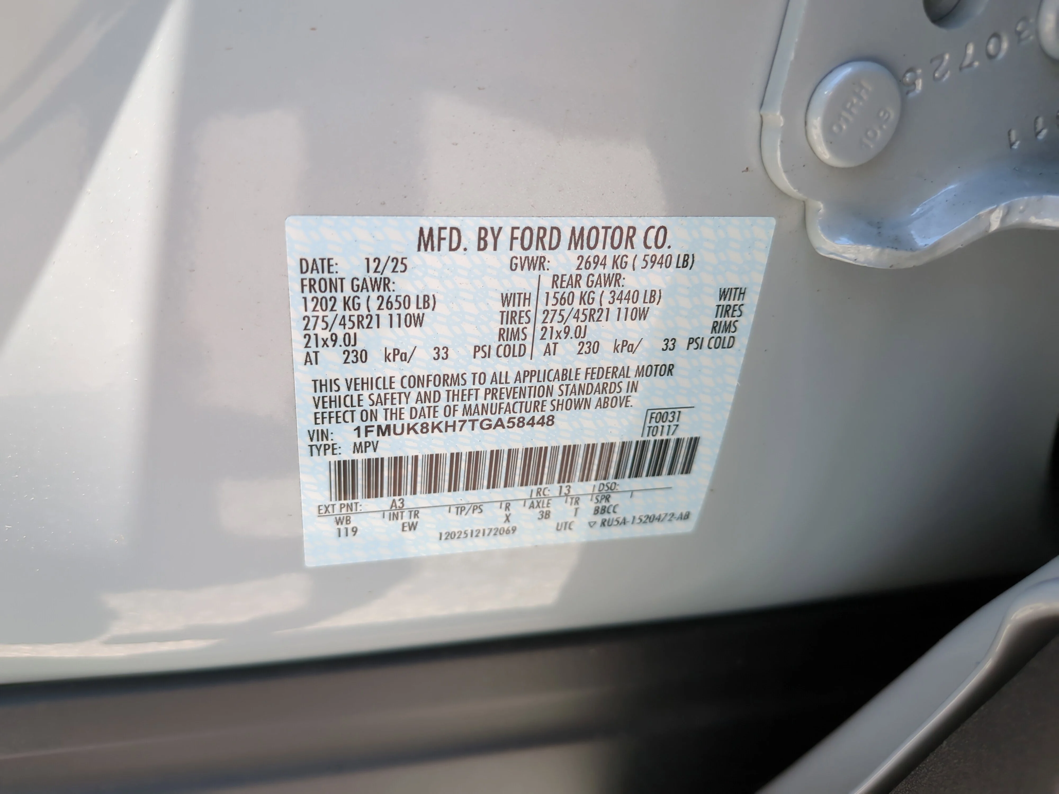 New 2026 Space White Metallic Ford ST-Line image 32