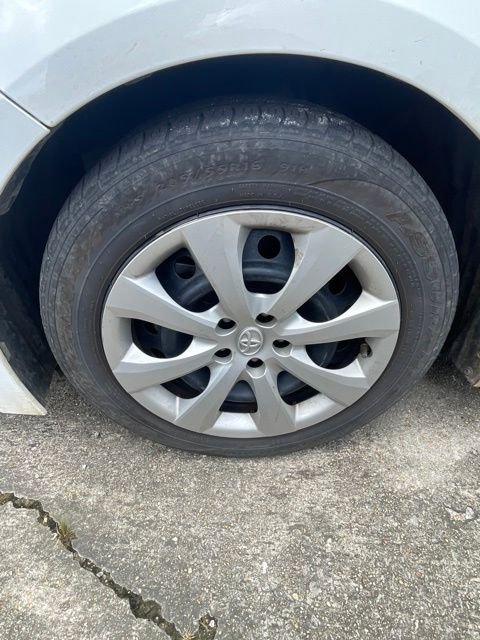 Used 2023 White Toyota LE image 8