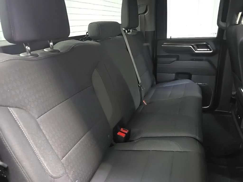 Used 2025 Cypress Gray Chevrolet LT image 16