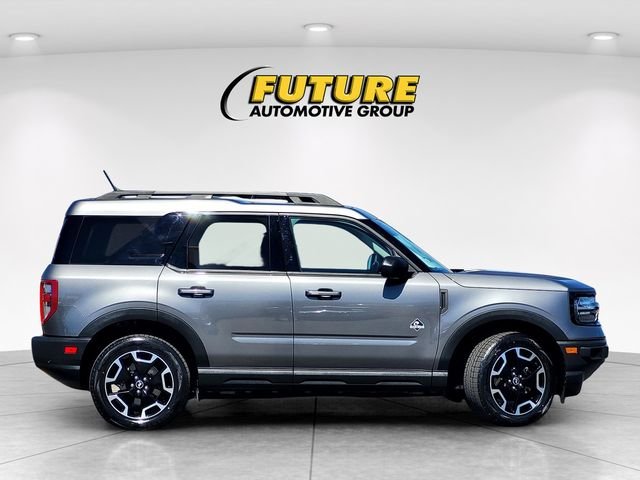 Used 2023 Gray Ford Outer Banks image 3