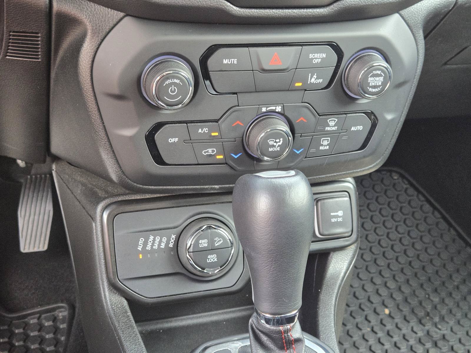 2023 Jeep Renegade Trailhawk - Photo 30