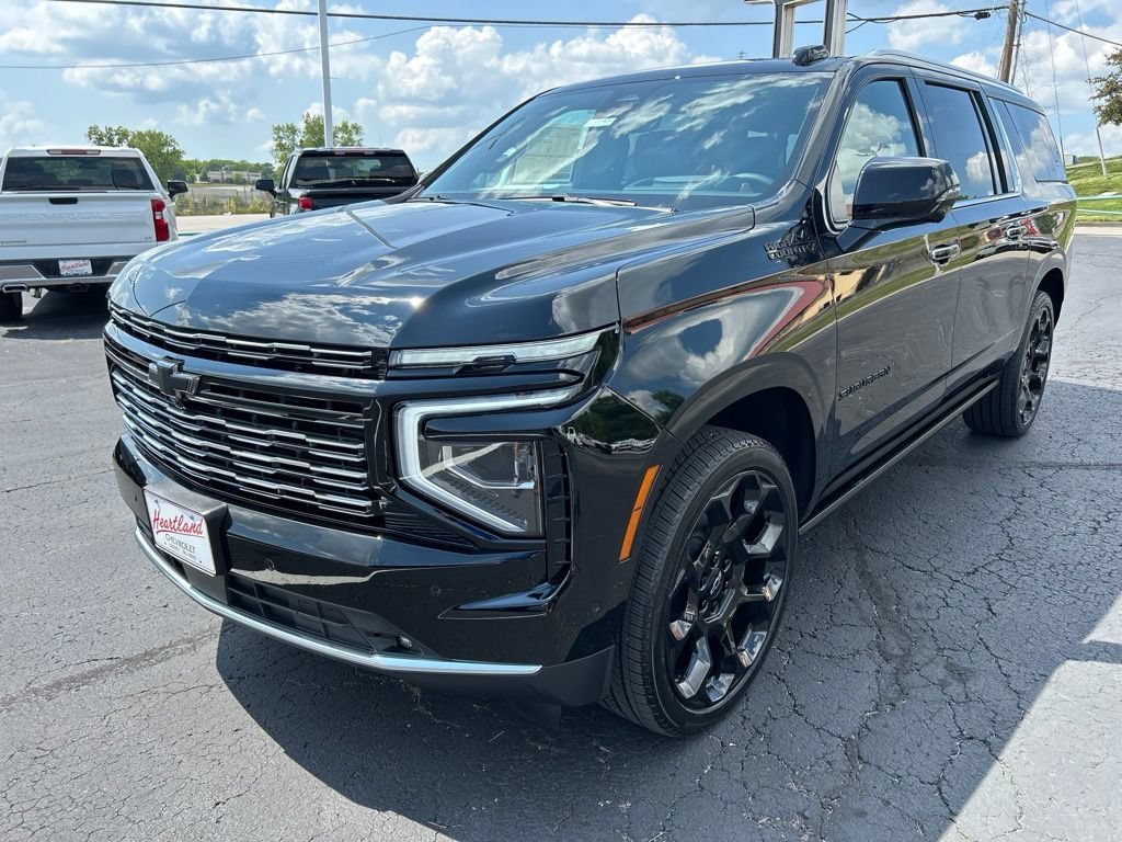 2026 Chevrolet Suburban High Country - Photo 9