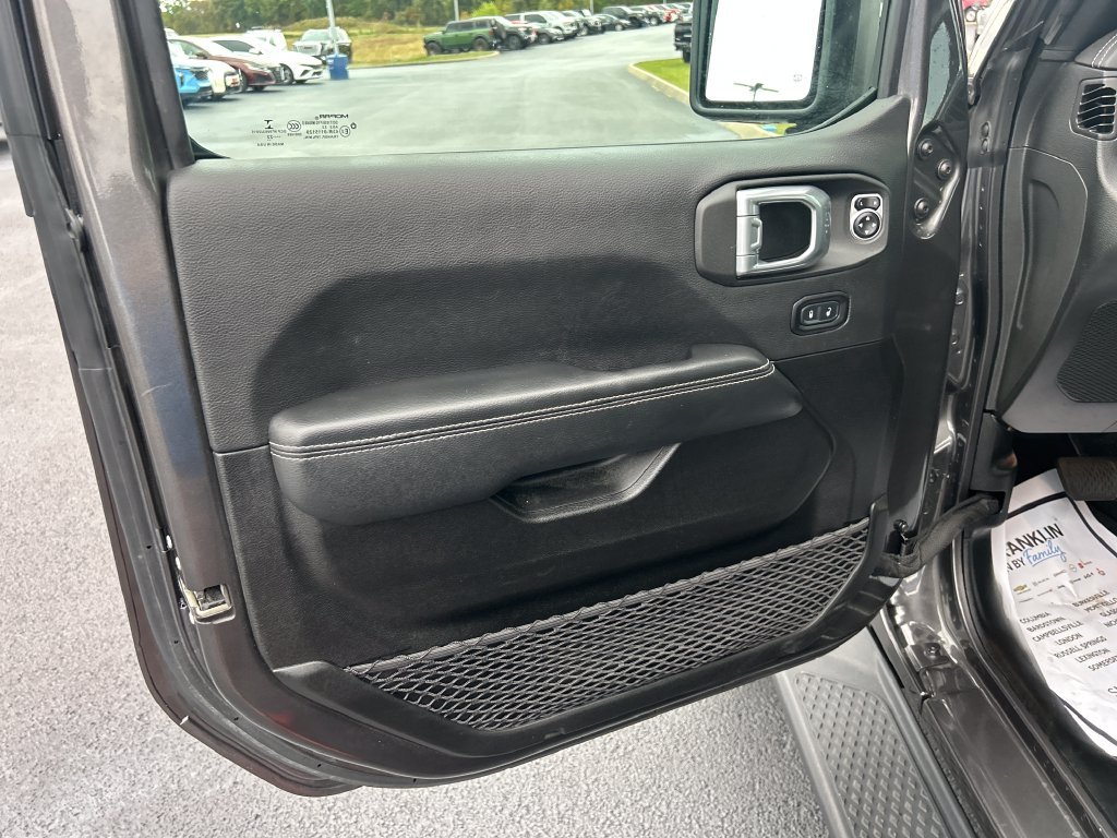 Used 2022 Gray Jeep Overland image 12