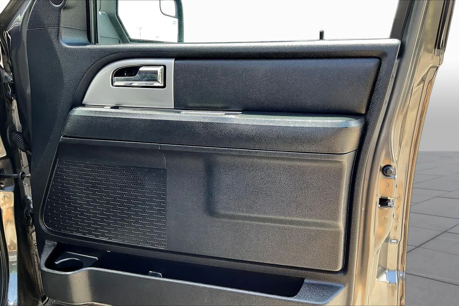 Used 2017 Magnetic Ford XLT image 23