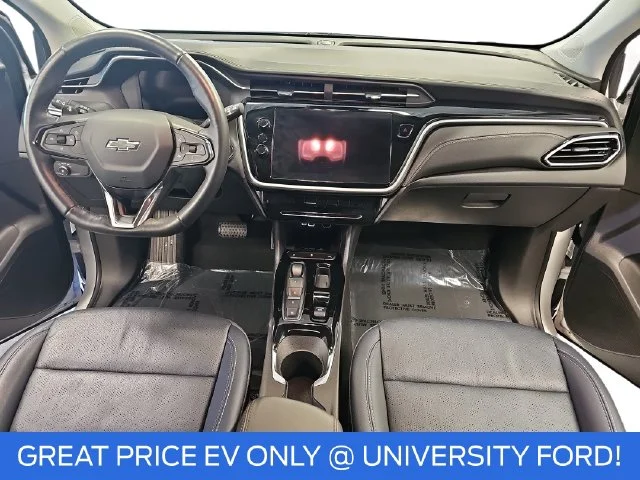 Used 2023 White Chevrolet LT image 9