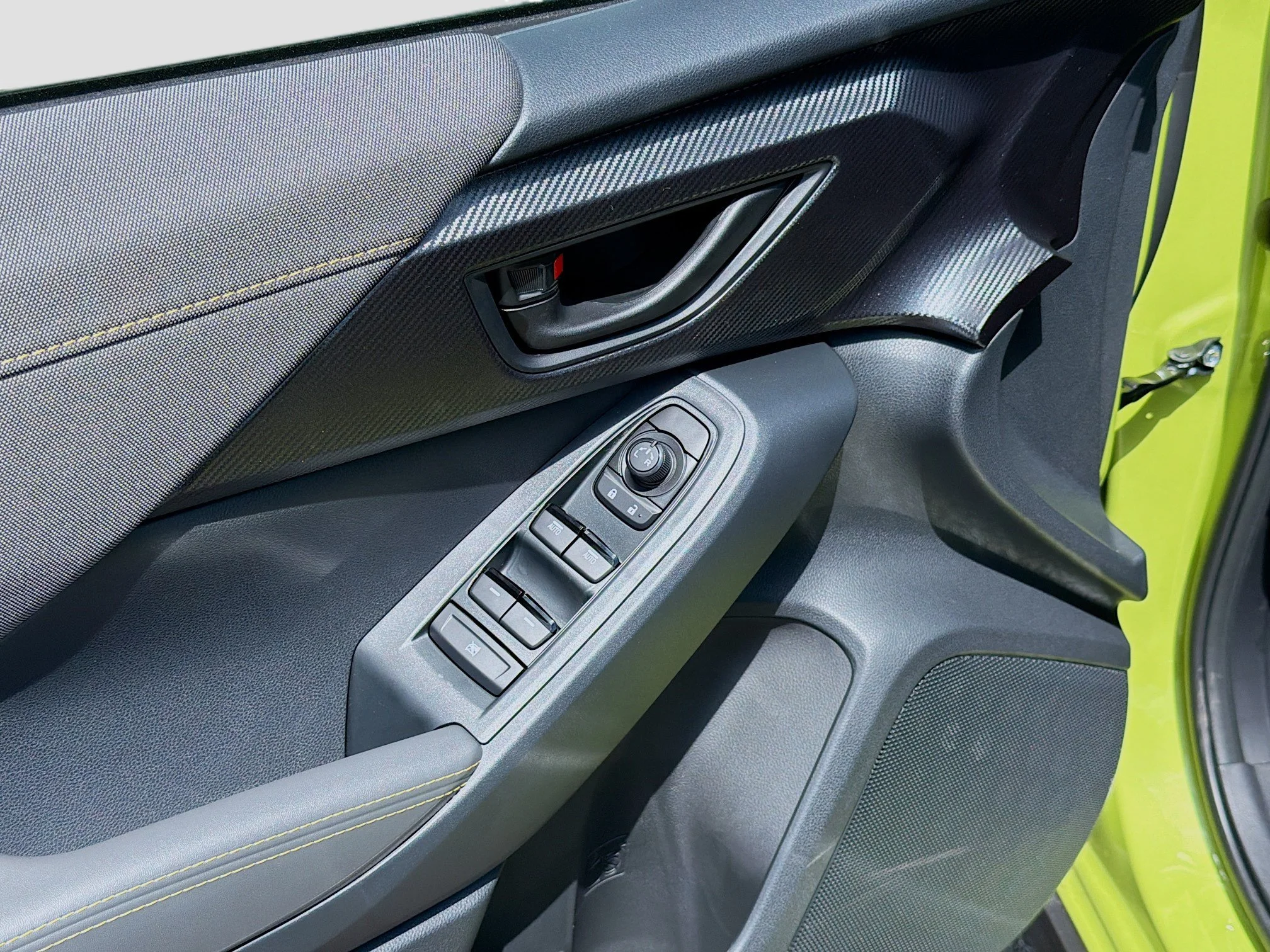New 2026 Citron Yellow Pearl Subaru Sport Hybrid image 21