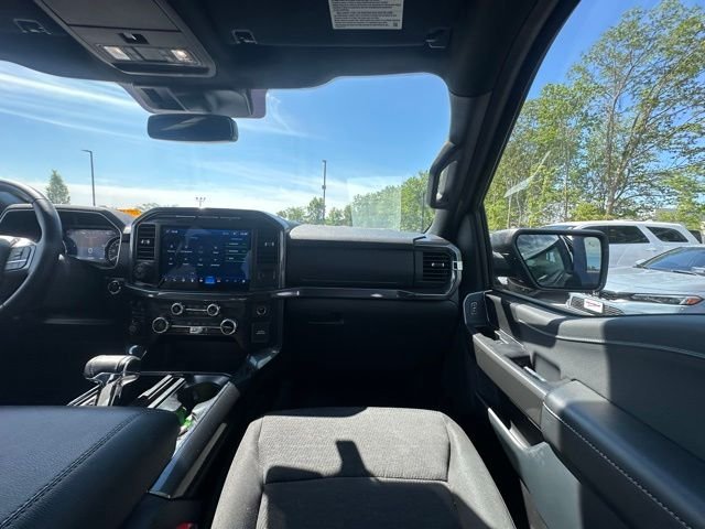 Used 2023 Black Ford XLT image 30