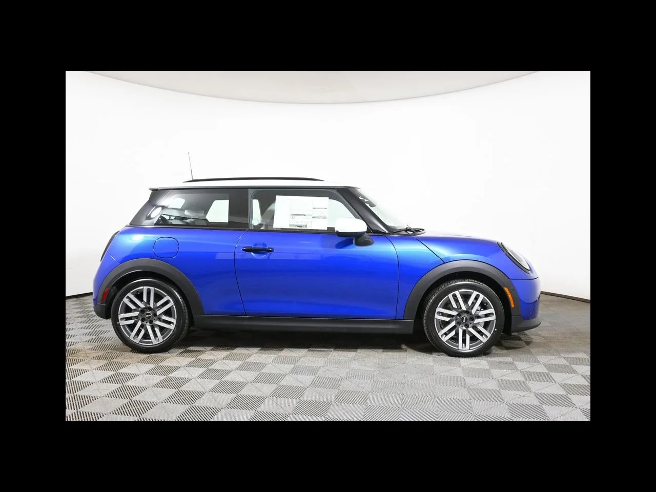 2026 MINI Hardtop 2 Door S - Photo 8