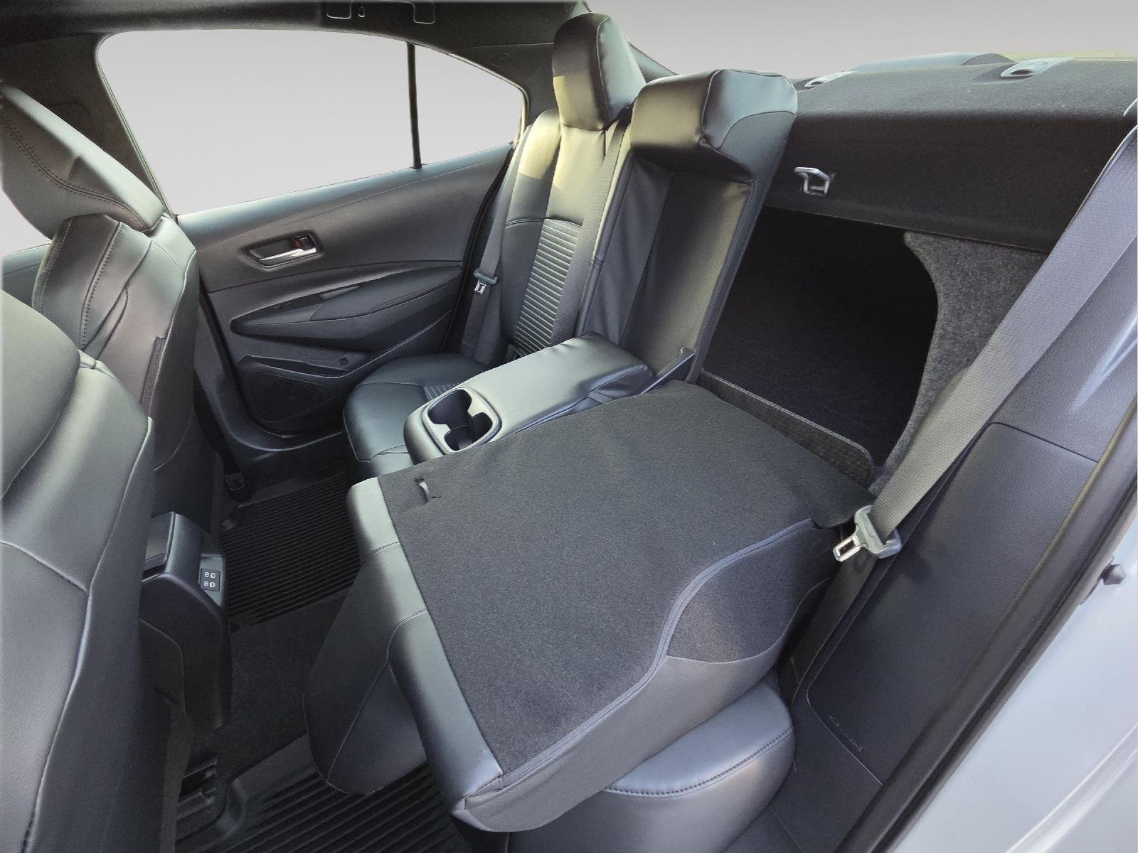 2026 Toyota Corolla XSE - Photo 11