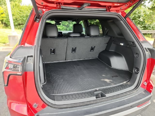 2027 Chevrolet Equinox LT - Photo 18