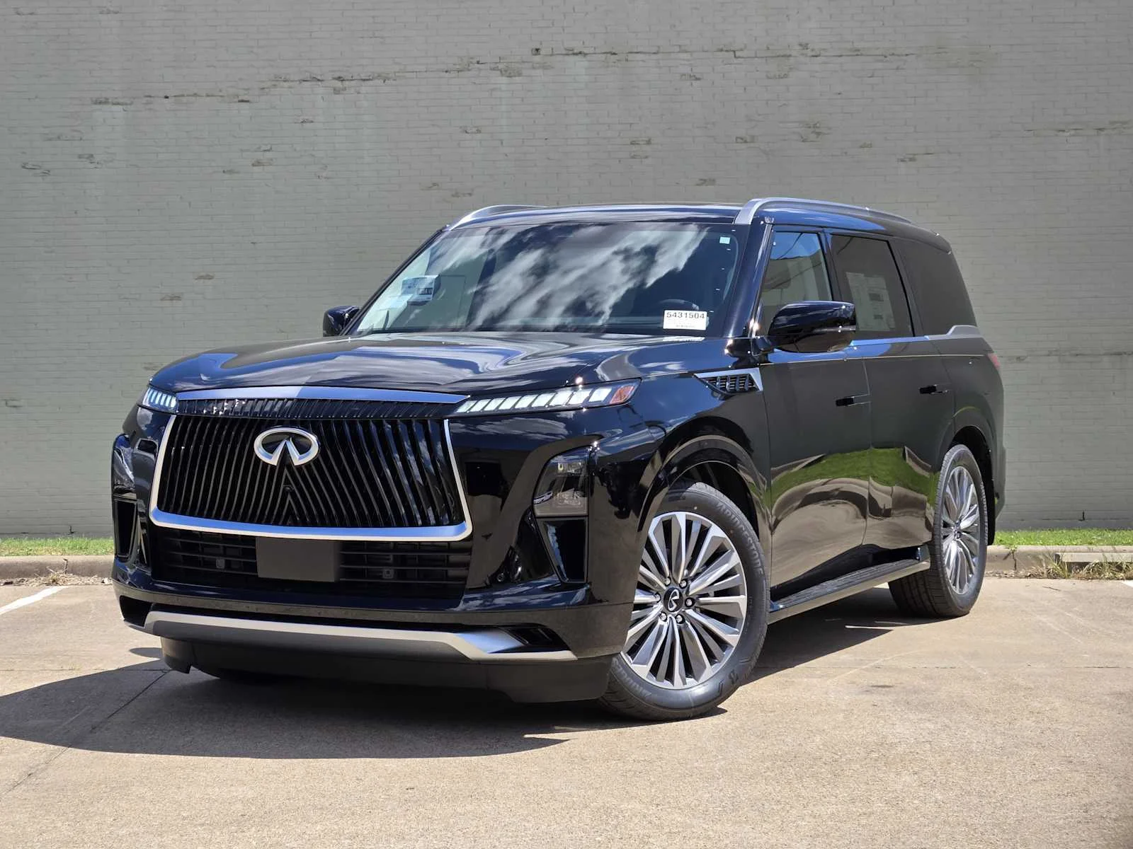 New 2026 INFINITI QX80 Luxe 2WD