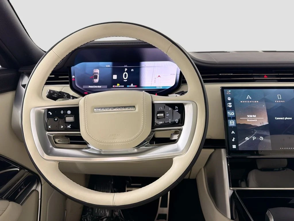 New 2026 Ostuni Pearl White Land Rover SE image 24