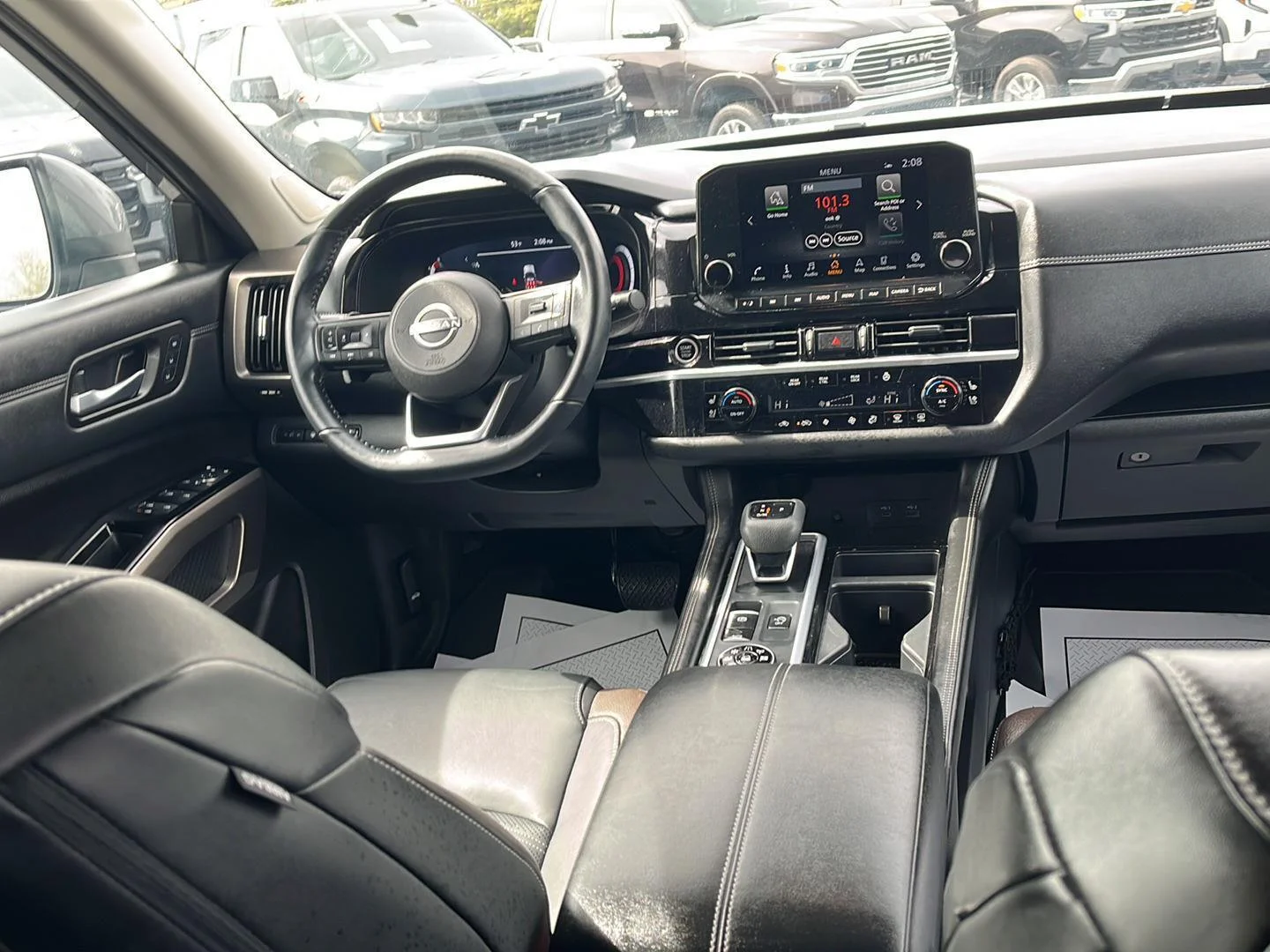 Used 2024 Gun Metallic Nissan Platinum image 28