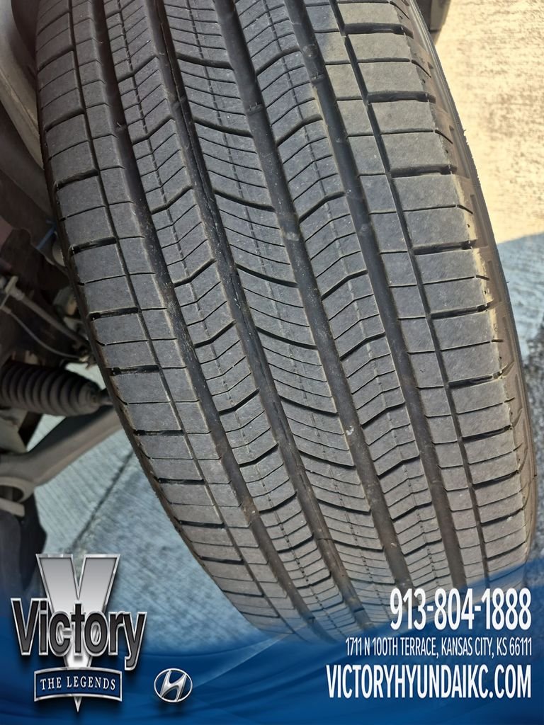 Used 2024 Red Jeep Limited image 28