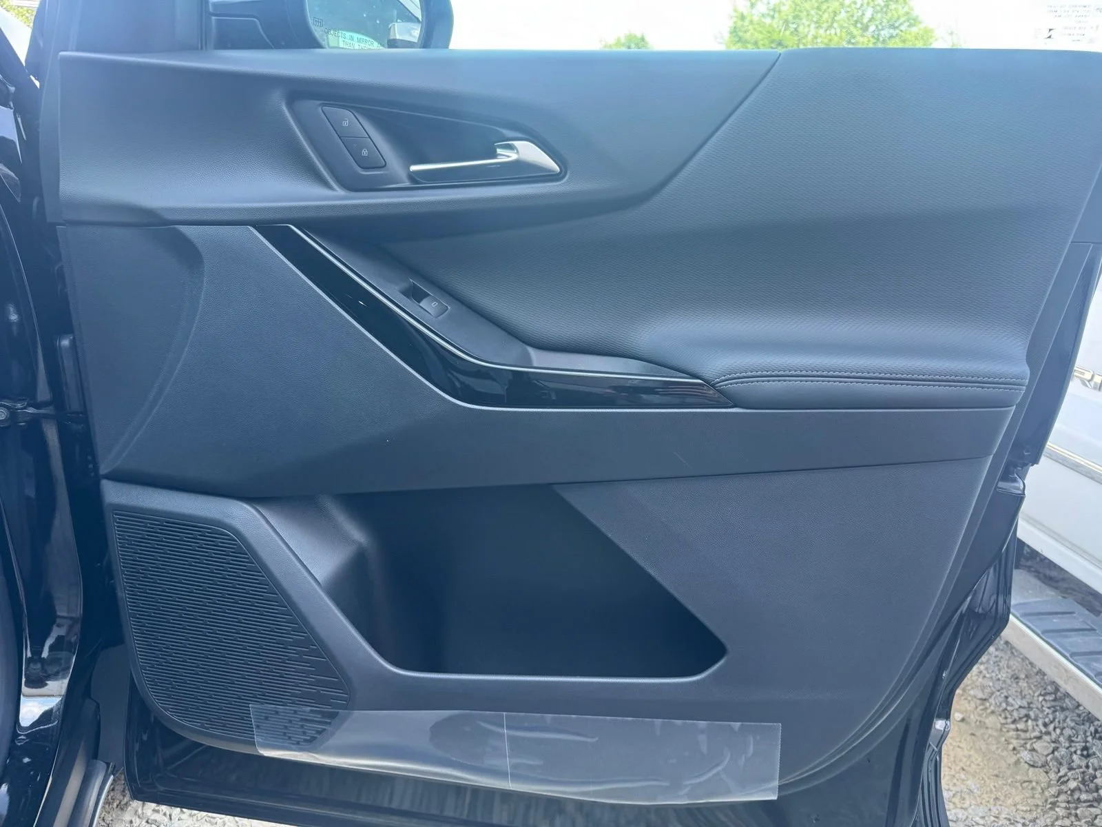 2027 Chevrolet Equinox LT - Photo 34