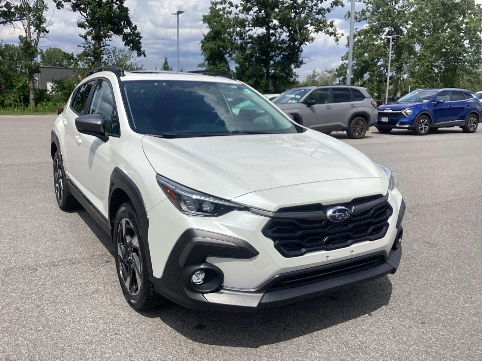Used 2024 Crystal White Pearl Subaru Limited image 10