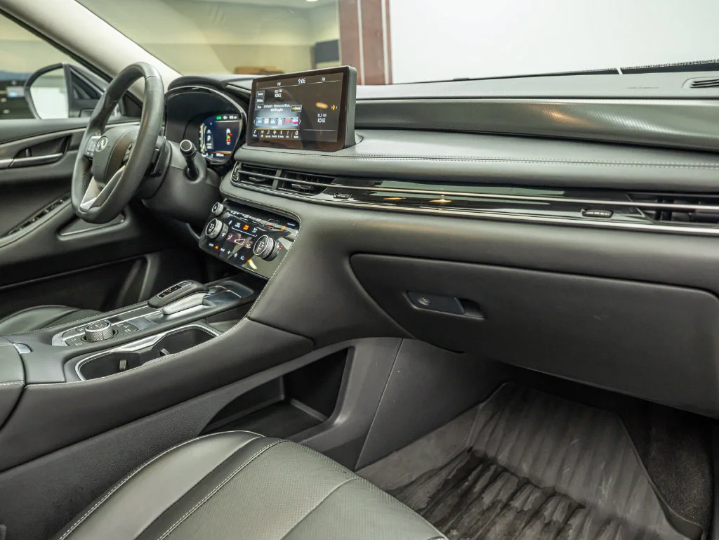 Used 2023 Warm Titanium INFINITI LUXE image 40