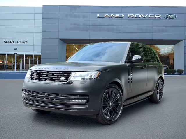 2025 Land Rover Range Rover SE