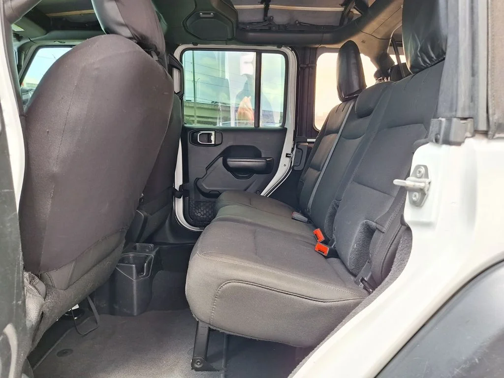 Used 2018 White Jeep Unlimited Sport S image 11
