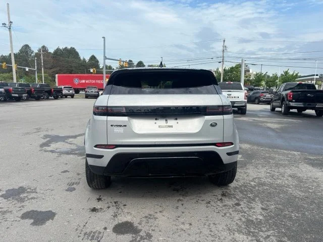 Used 2023 Gray Land Rover S image 4