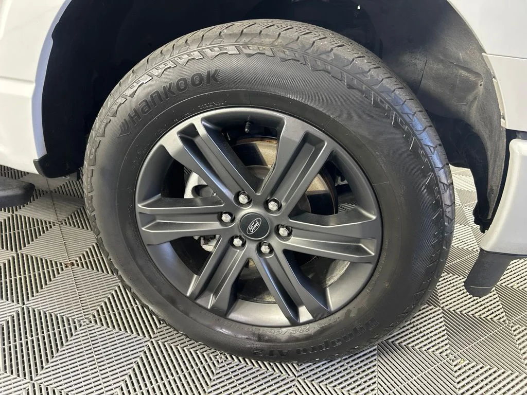 Used 2023 White Ford XLT image 4