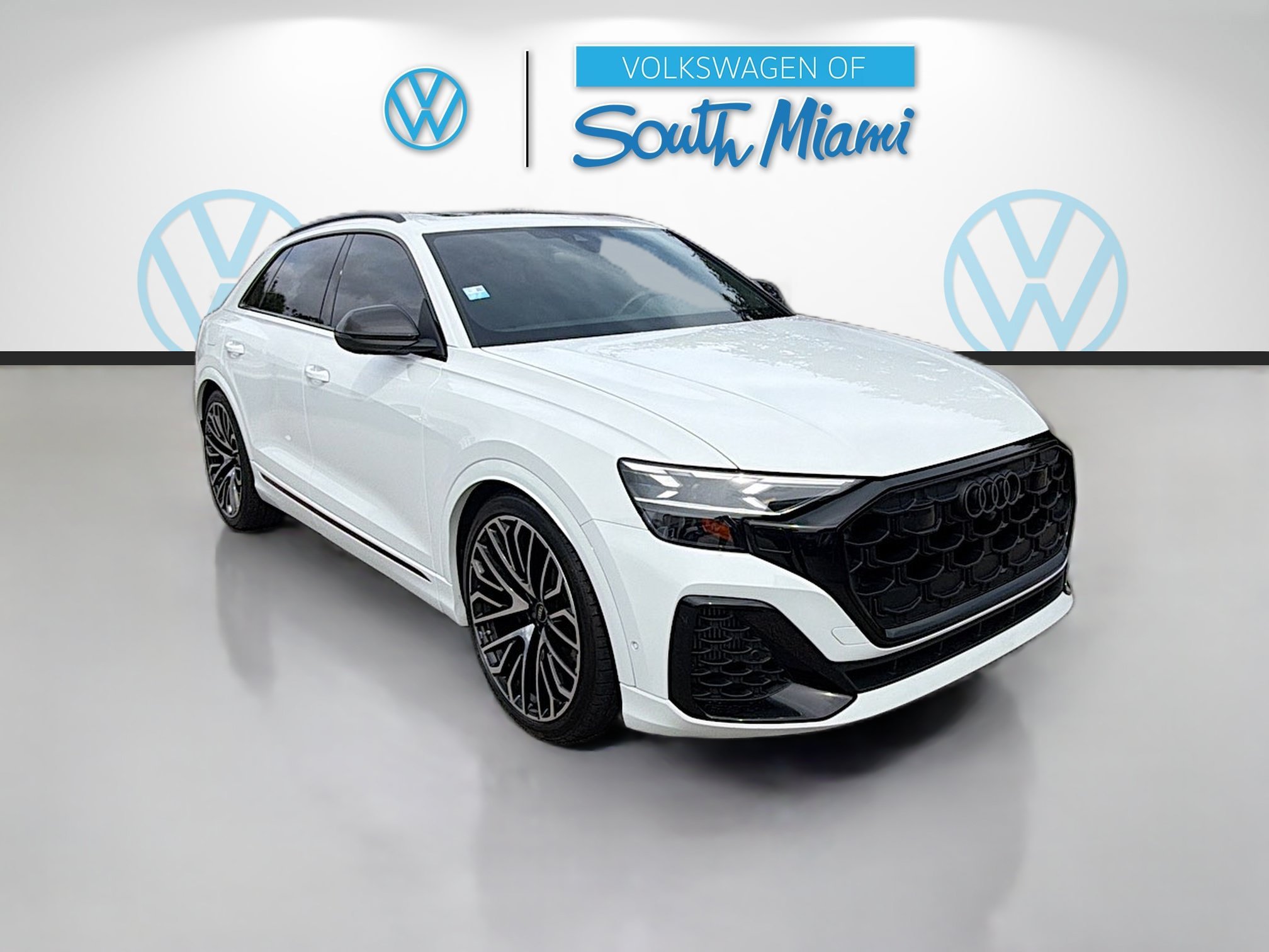 2024 Audi SQ8 Prestige's photo
