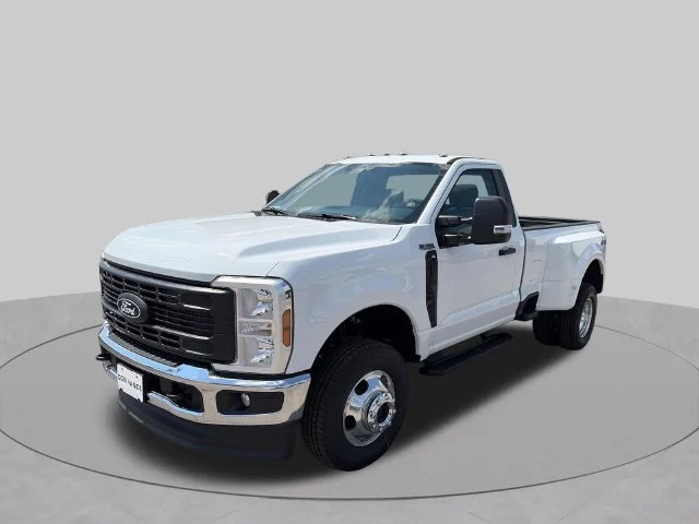 New 2027 Oxford White Ford F-350® XL image 2