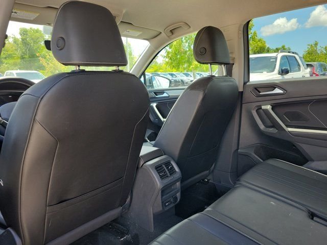 Used 2024 Pyrite Silver Metallic Volkswagen 2.0T SE image 15