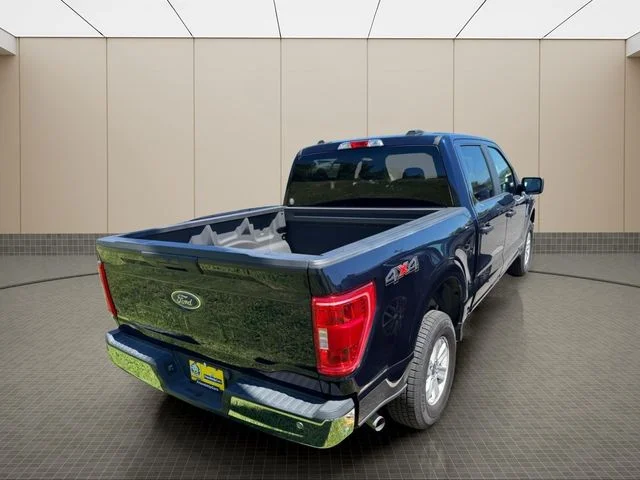 Used 2022 Blue Ford XLT image 18