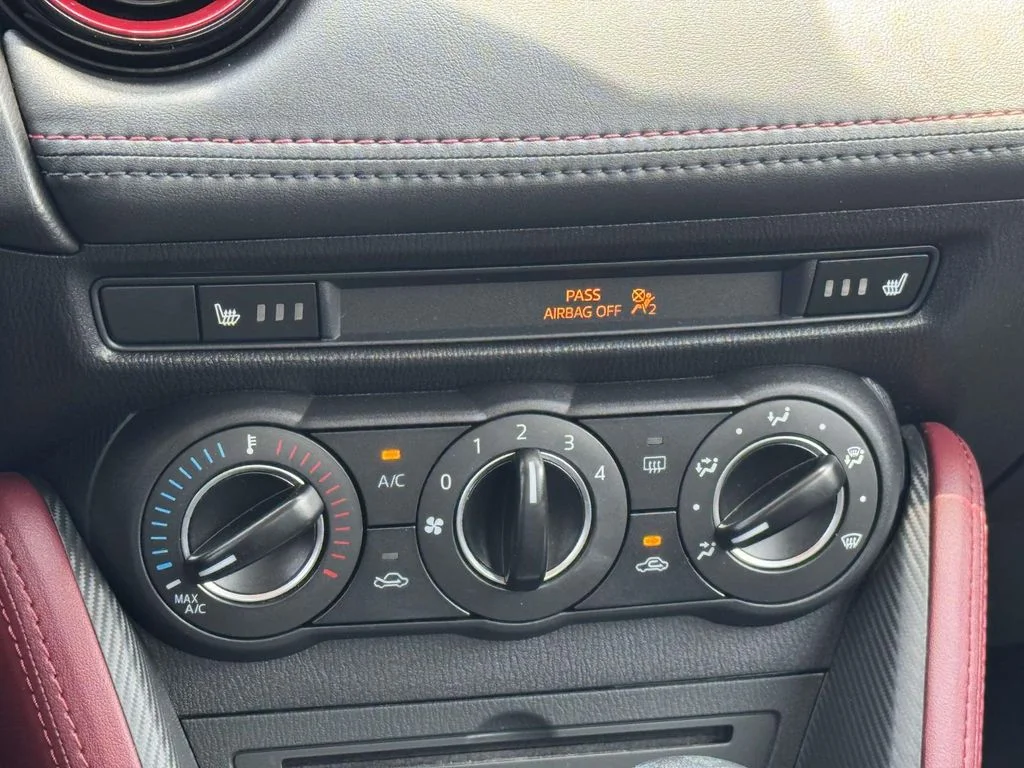 Used 2016 Red Mazda Touring image 19