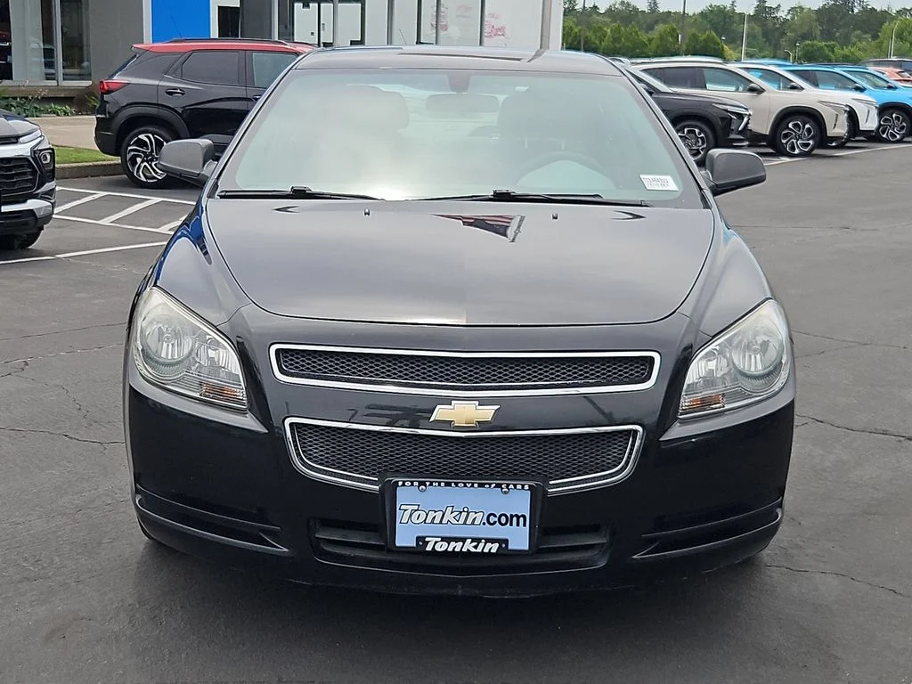 Used 2011 Black Granite Metallic Chevrolet LS image 9