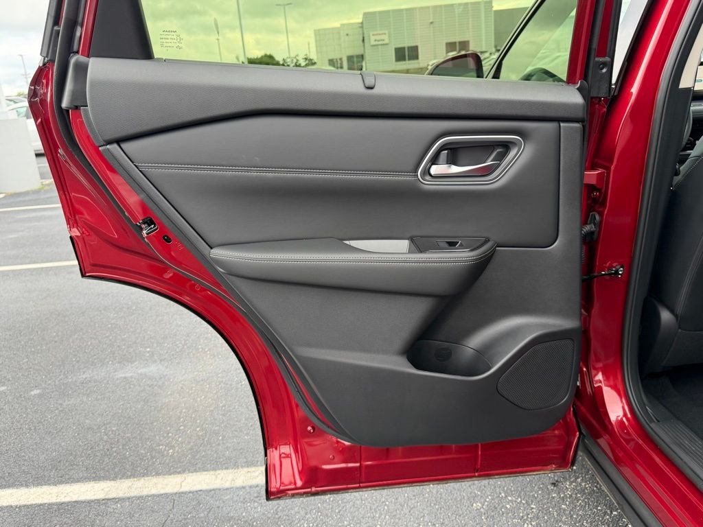 New 2026 Scarlet Ember Tintcoat Nissan Platinum image 54