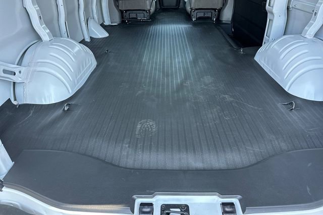 2025 Chevrolet Express Cargo Work Van - Photo 18