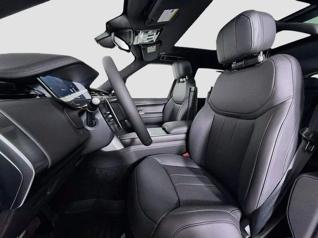 New 2026 Santorini Black Land Rover SE 7 Seats image 22