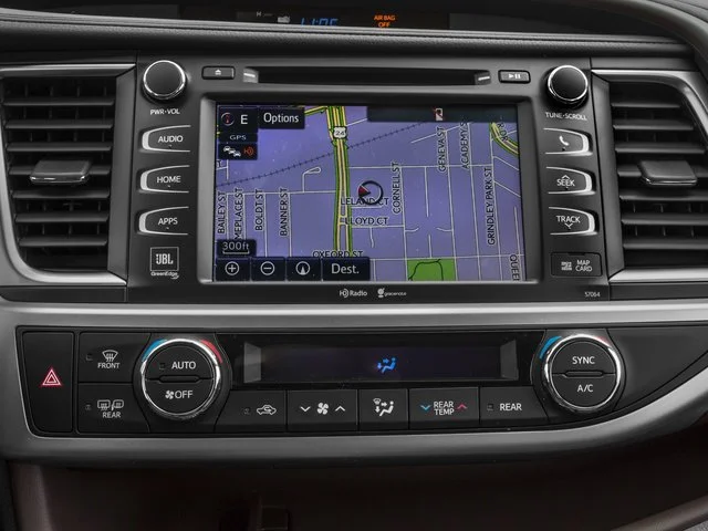 Used 2016 Creme Brulee Mica Toyota Limited Platinum image 22