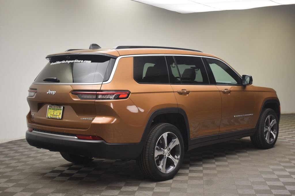 New 2026 Copper Shino Metallic Clearcoat Jeep Limited image 5