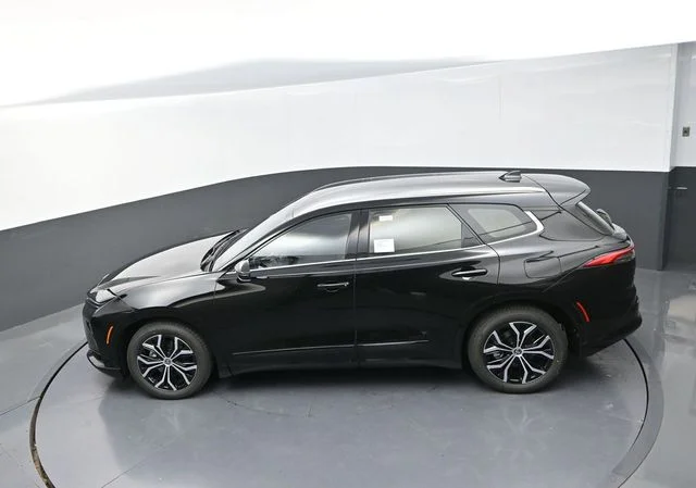Used 2025 Black Toyota XLE image 25