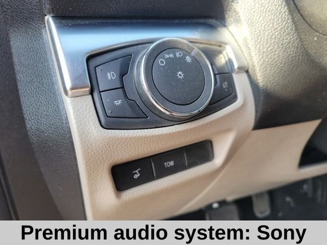 Used 2018 White Ford Limited image 6
