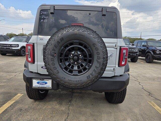 New 2026 Avalanche Gray Ford Outer Banks® image 4
