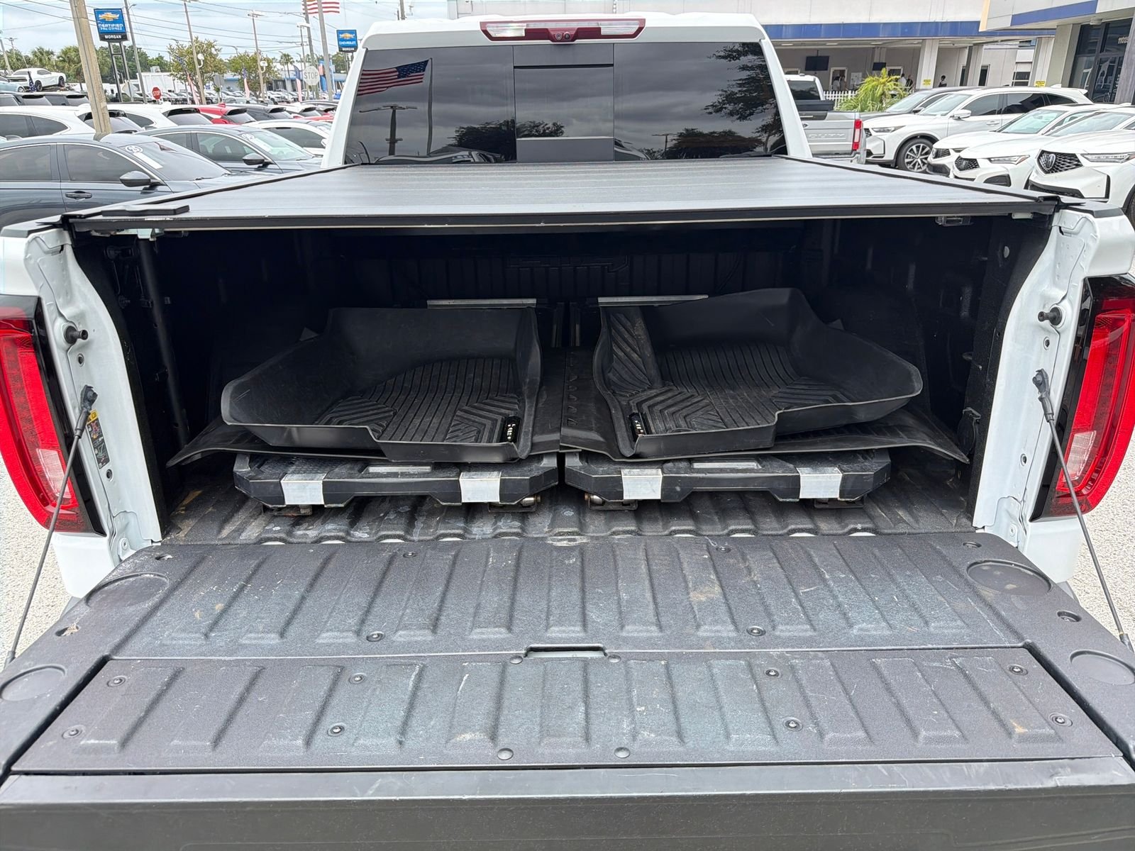 Used 2024 White GMC AT4 image 36